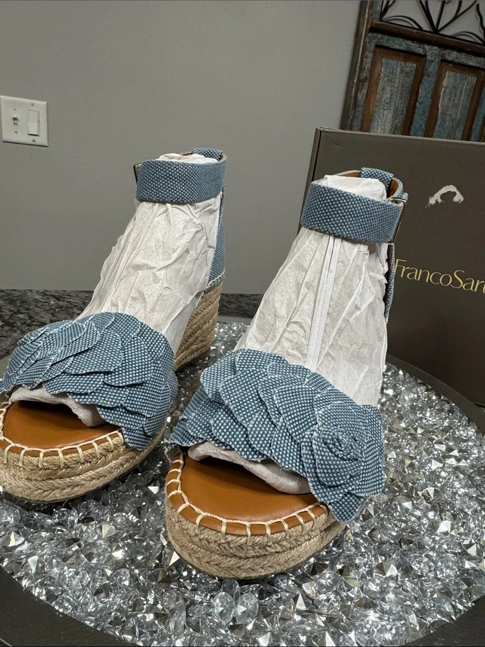Franco Sarto clemens denim Blue Espadrille Wedge Sandals with Floral Toe NEW 9
